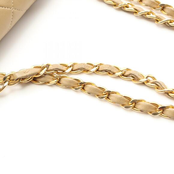 Chanel Matelasse flap Shoulder Bag beige lambskin